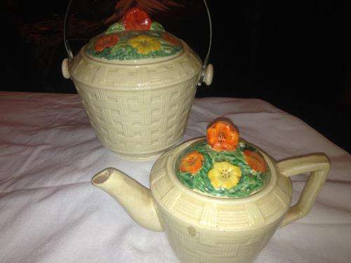 Arthur Wood Teapot and Biscuit Barrel - Crazy Wednesday!!!