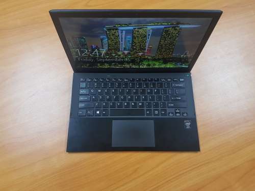 Sony Vaio svp132a1cw, 13.3" i5 4200u, 4gb ram, 128gb ssd