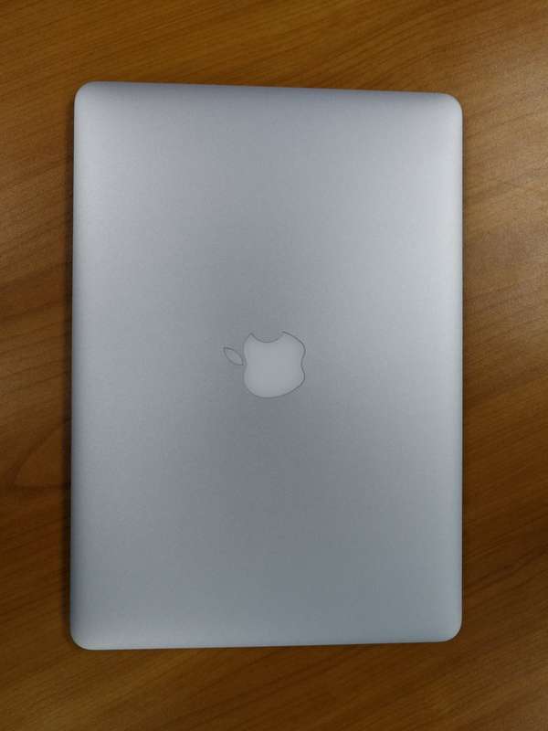 MACBOOK AIR CORE i5 13INCH 256GB STORAGE BRAND NEW CONDITION!!!