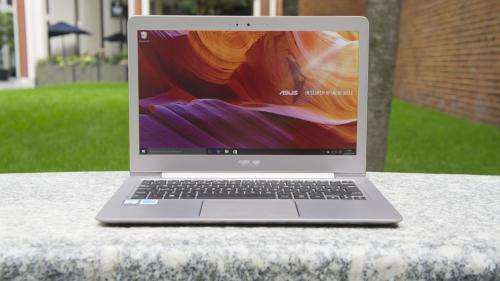 ASUS ZENBOOK I7 7TH GEN THIN 13MM 512GB SSD, 16GB DDR4 RAM GOOD CONDITION!!!