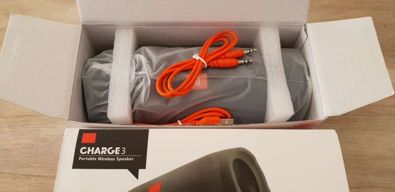 Charge 3 Splashproof Portable Bluetooth Speaker  BRAND NEW SEALED!!!