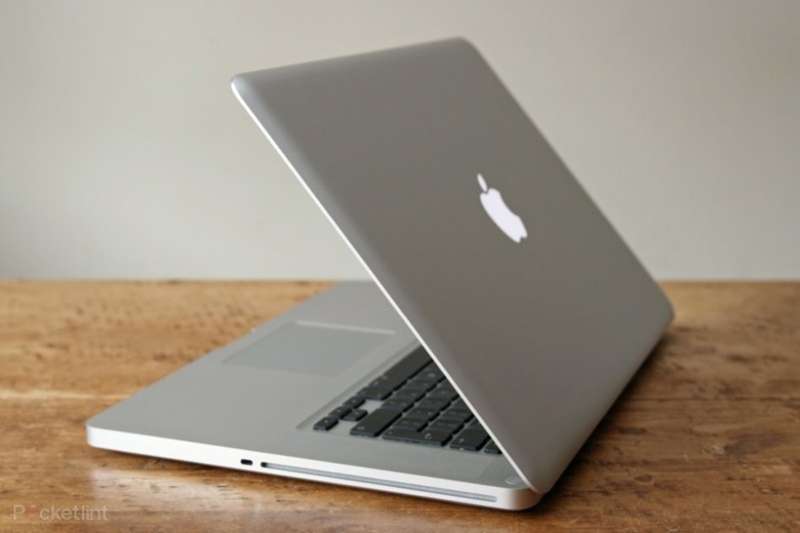 MACBOOK PRO 15" CORE I5 4GB RAM EXCELLENT CONDITION!!!
