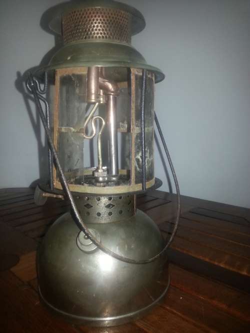 Coleman type lamp