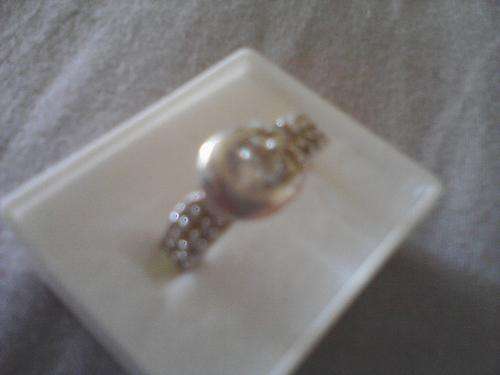 STERLING SILVER SPARKLING RING