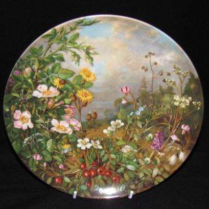 Furstenberg 'Wilde Schonheiten' 'IM Hochmoor' Wall Plate - No Scratches, Chips, Cracks or Crazing