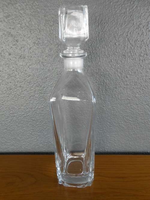 Large Whiskey / Brandy Decanter