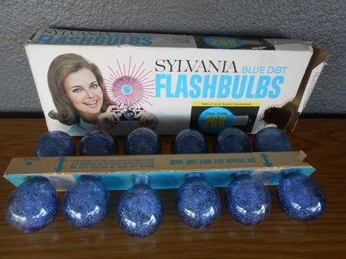 Vintage Sylvanian Blue Dot Flash Bulbs (Never used)