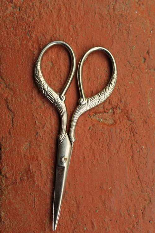 Vintage Ornate Sewing Scissors