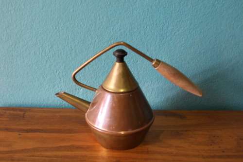 Small Brass and Copper Pot (Retro Shape)