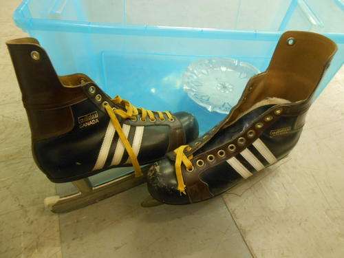 Adidas Ice Skates (Size 8 1/2)