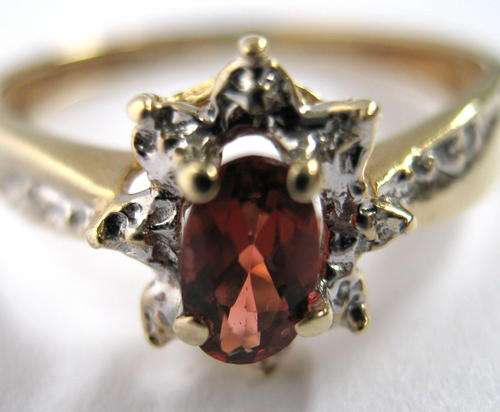 9ct Solid Gold Ring.