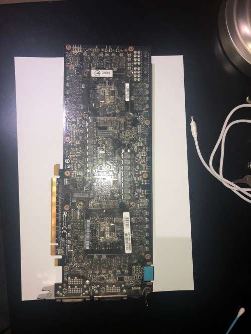 GIGABYTE GeForce GTX 690 4GB 512-bit GDDR5 PCI Express 3.0 x16 HDCP Ready SLI Support Video Card