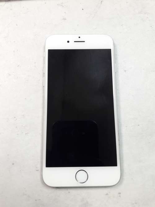 IPhone 6 - 16 gigs (Great Condition)
