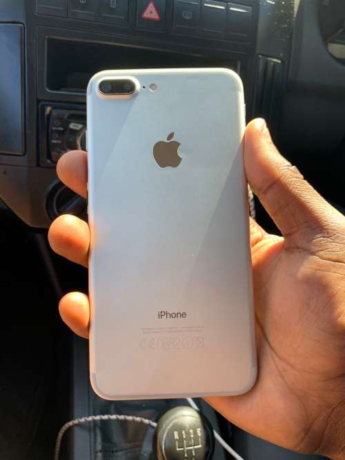 IPhone 7 Plus silver 32GB with box / Read Description