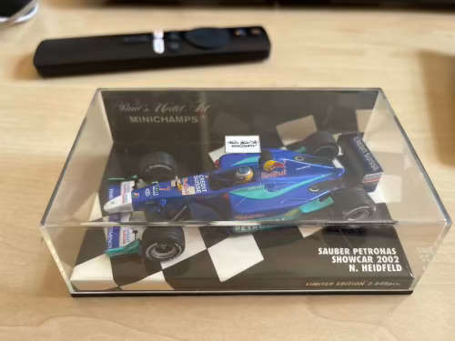 MINICHAMPS  Sauber Petronas Show Car N. Heidfeld 2002 #7