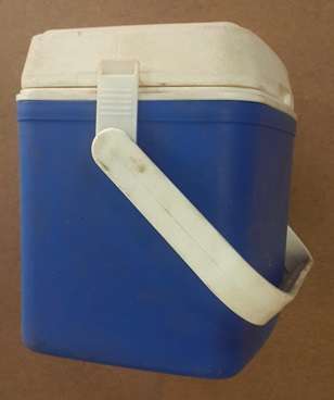 6 Pack Cooler Box