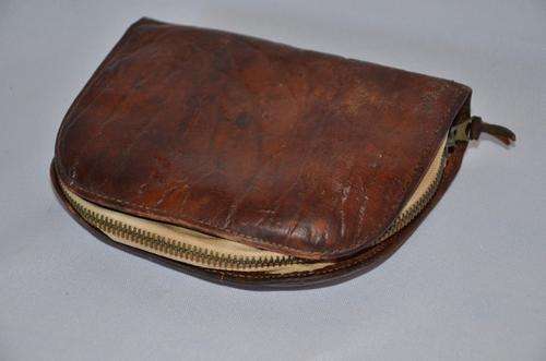 Vintage men's travel bag / grooming bag - real leather