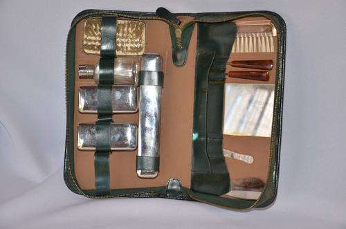 Vintage men's travel bag / grooming bag with contents!