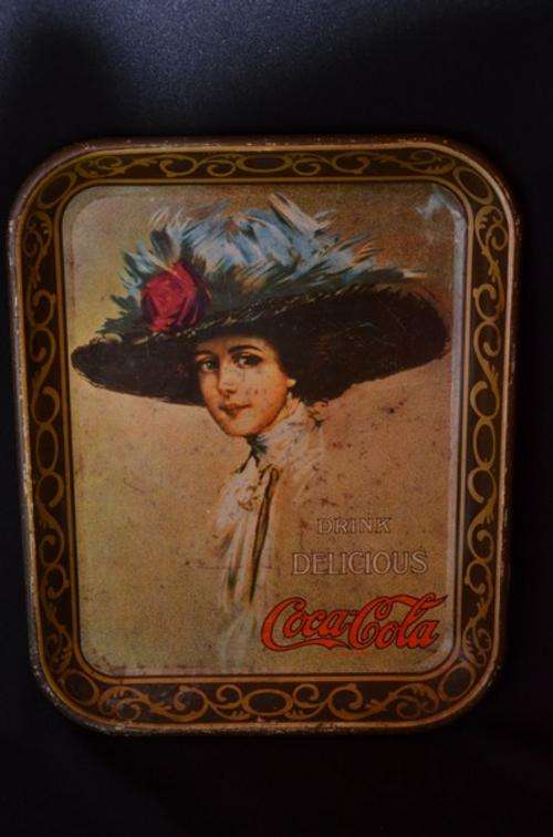 Old vintage Coca-Cola advertising tray *REDUCED*