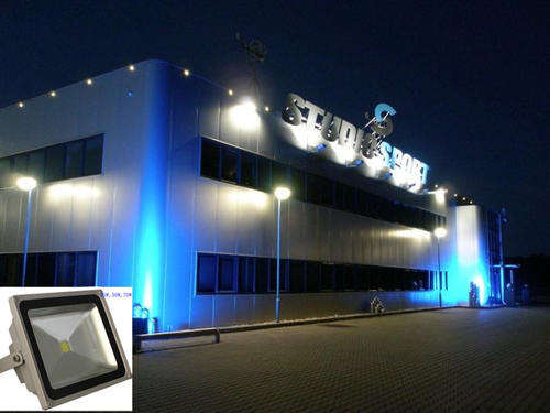 * 50W LED 240V outdoor floodlight IP65 weather proof rating