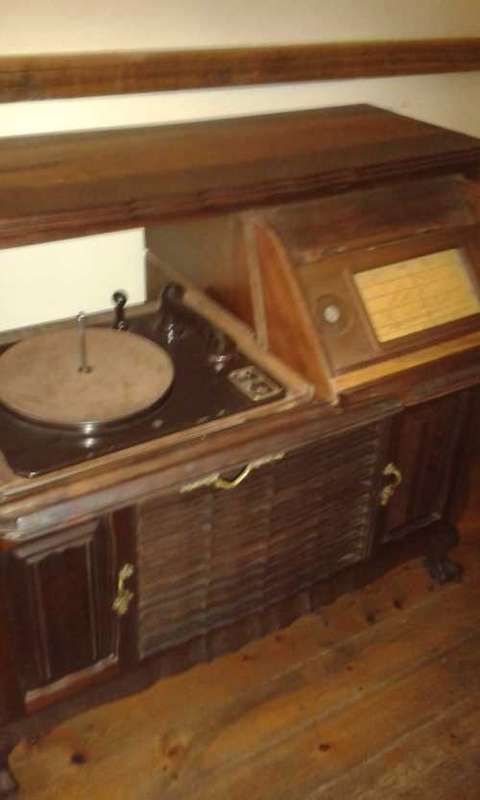 Radio Cabinet