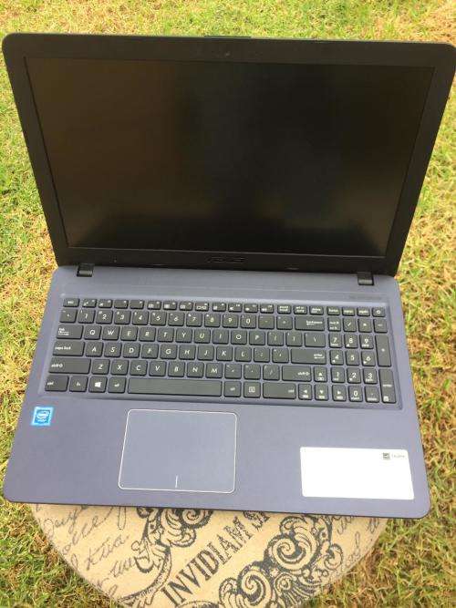 ASUS