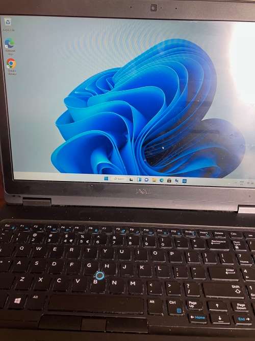 dell 5590 i7 laptop