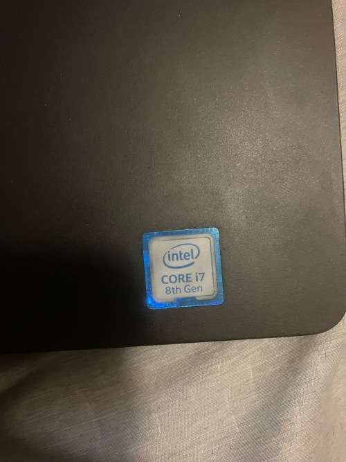 Dell latitude 5590 i7
