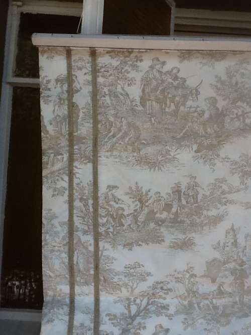 A Lovely Large Blind in a Vintage Style patterned Material.   176cm X  130cm.