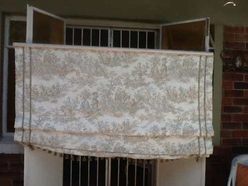 A Lovely Large Blind in a Vintage Style patterned Material.   176cm X  130cm.