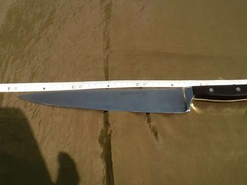 A Chef Collection Stainless-Inox-Rostfrei Carving Knife.