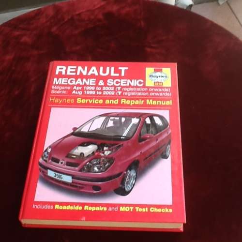 A Renault Megane & Scenic Manual by Haynes, 1999 to 2002.