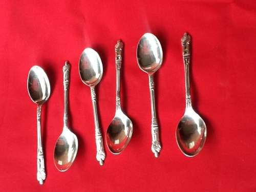 A Beautiful Set of Six Silver Plated Apostle Teaspoons.