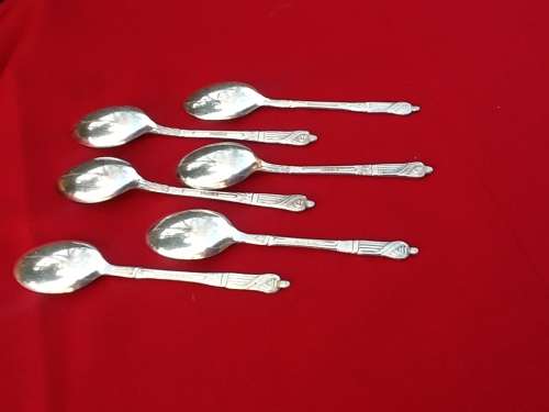 A Beautiful Set of Six Silver Plated Apostle Teaspoons.