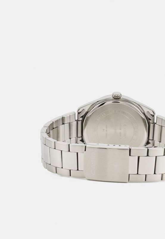 Casio MTP-1302PD-3AVEF Analogue Quartz (38.5mm) Forest Green Sunray Dial / Stainless Steel Bracelet
