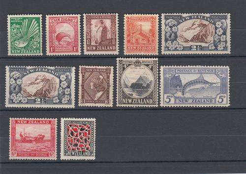 NEW ZEALAND-1935/6 VERY FINE MINT LOT-HINGE REM.