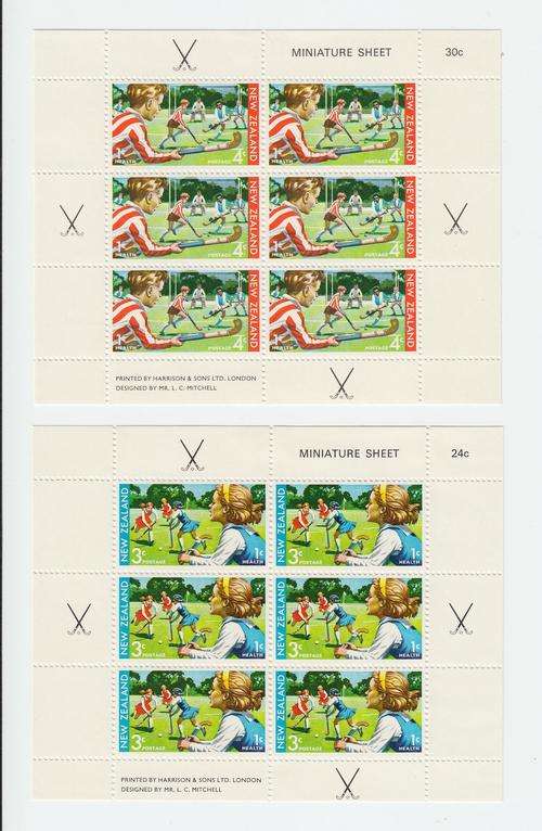NEW ZEALAND-1971 HEALTH MINI SHEETS VFM-LIGHT HINGE REM. R410.00