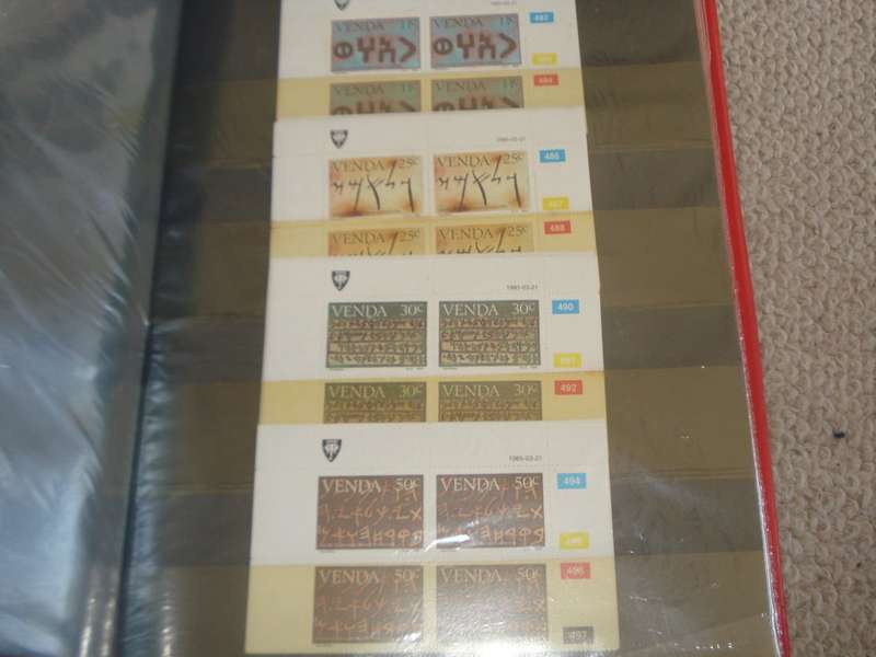 SCARCE HIGH VALUE LOT ABOUT 200+ CONTROLS UNMOUNTED MINT R2400.00++