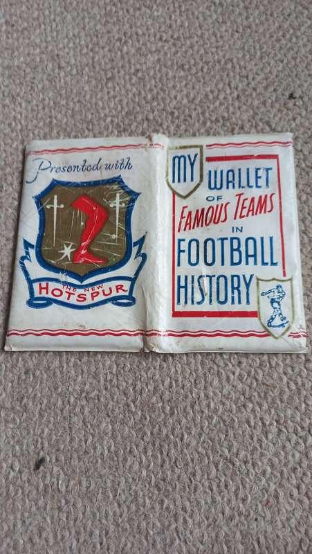 LOVELY SCARCE CARDS !!     " THE NEW HOTSPUR FAMOUS TEAMS IN FOOTBALL HISTORY " SEE BELOW