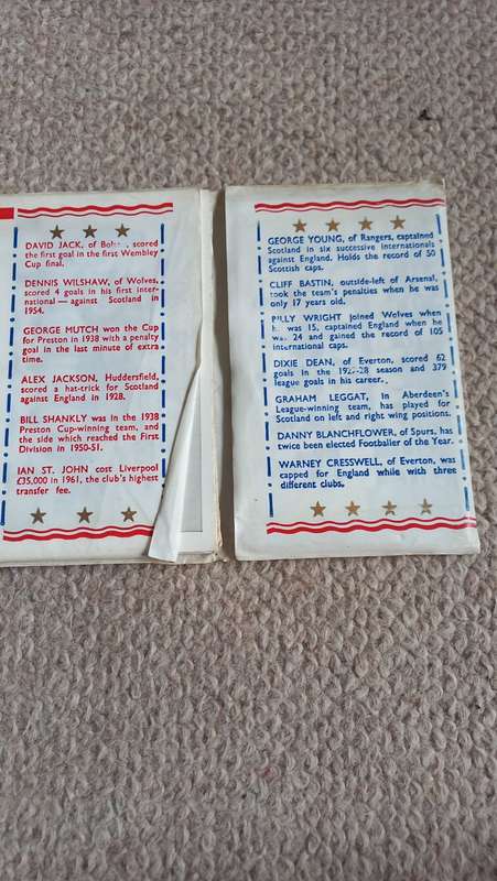 LOVELY SCARCE CARDS !!     " THE NEW HOTSPUR FAMOUS TEAMS IN FOOTBALL HISTORY " SEE BELOW