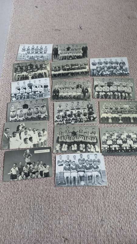 LOVELY SCARCE CARDS !!     " THE NEW HOTSPUR FAMOUS TEAMS IN FOOTBALL HISTORY " SEE BELOW