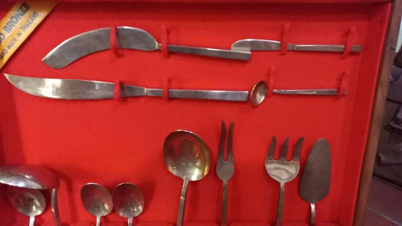 VERY SCARCE 137 PIECE 12 PLACINGS  PURE BRONZE CUTLERYFROM THAILAND-ALL HALLMARKED SEE BELOW