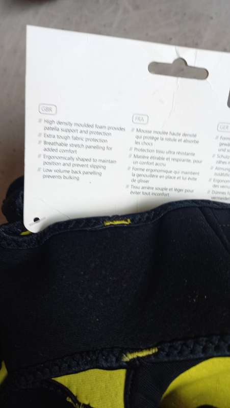 BRAND NEW IMPORTED KNEE PADS MADE BY " SPINLOCK " IN THE U.K.