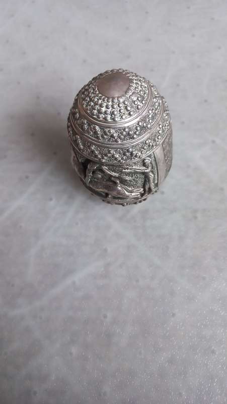 246gram AU 999  SILVER EGG-AN AMAZING PIECE-READ BELOW !!!!!!!!!!!!!!