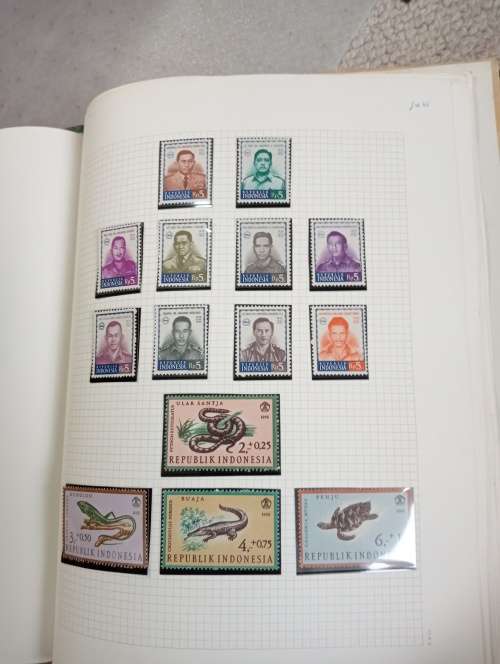 PART 2    INDONESIA-12 PAGES OF SETS ETC-MINT/USED-READ BELOW