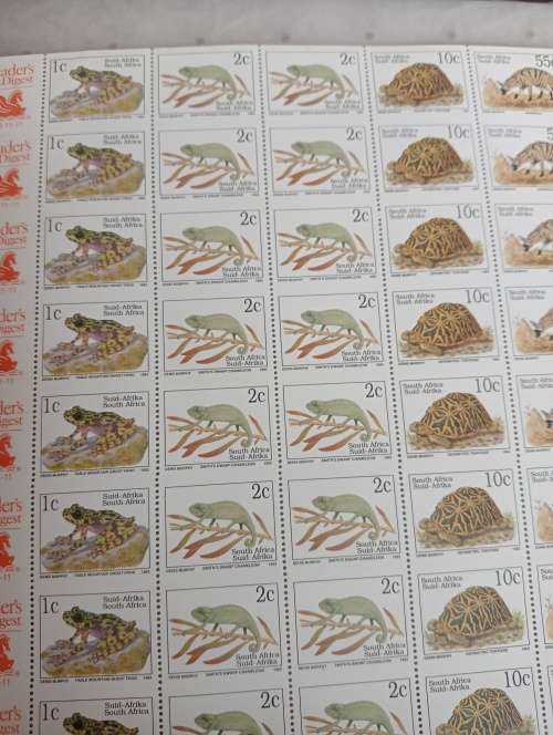 RSA-THE VERY SCARCE READERS DIGEST ISSUE PACK FROM PHILATELIC SERVICES PRETORIA WITH SHEET !!!!