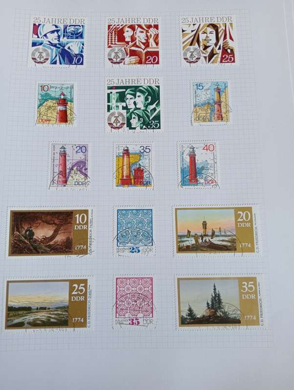 PART 1    DDR-STUNNING COLLECTION ON 15 STANLEY GIBBONS PAGES-MOSTLY COMPLETE M/U