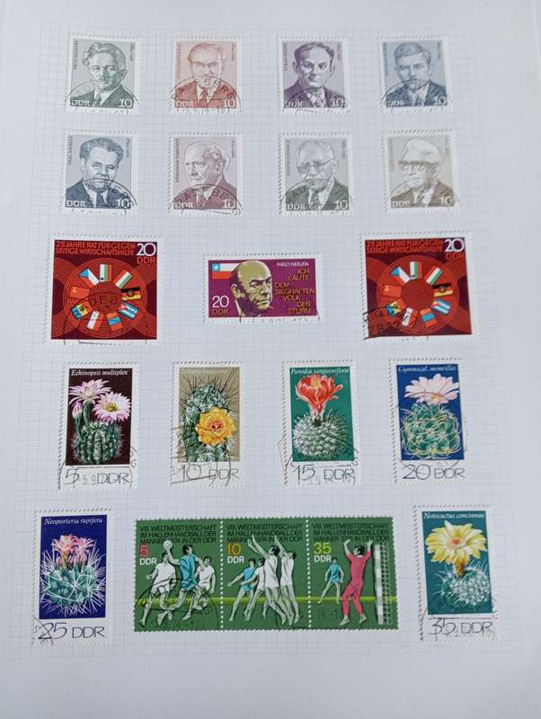 PART 1    DDR-STUNNING COLLECTION ON 15 STANLEY GIBBONS PAGES-MOSTLY COMPLETE M/U