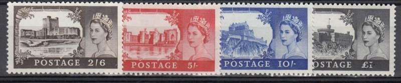 GB-QEII CASTLES SG 595-598 SUPERB UMM  195 POUNDS
