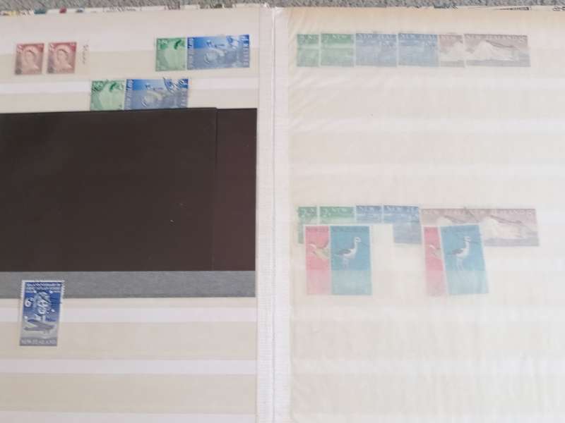 NICE MINT COLLECTION NEW ZEALAND IN STOCK BOOK